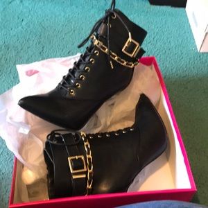 High heel ankle boots with gold chain & buckle